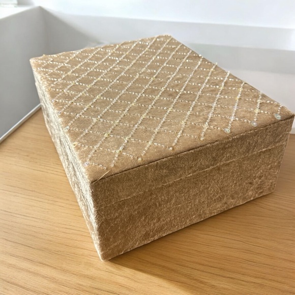 Jewelry Box /Gift Box, Crushed Velvet & Sequence, Cigar Box Style, Bath & Body - Picture 5 of 9